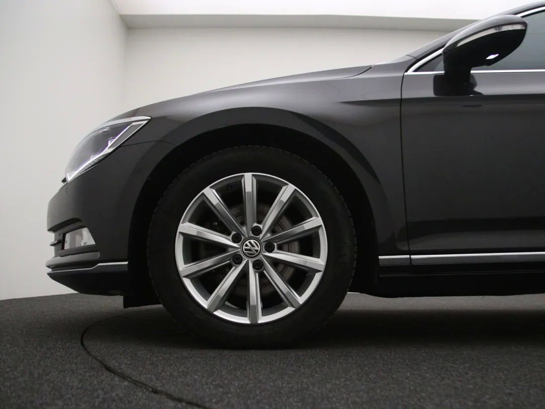Volkswagen Passat | 27