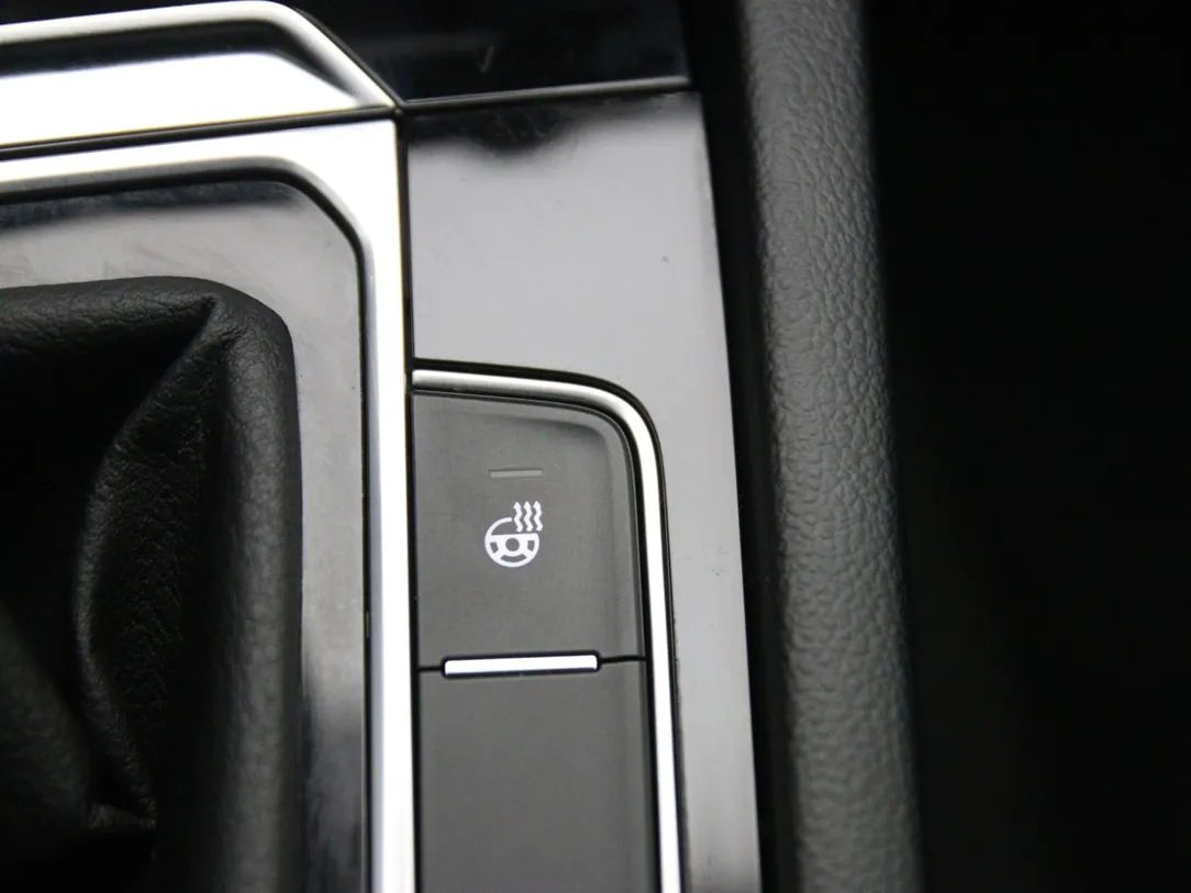 Volkswagen Passat | 30