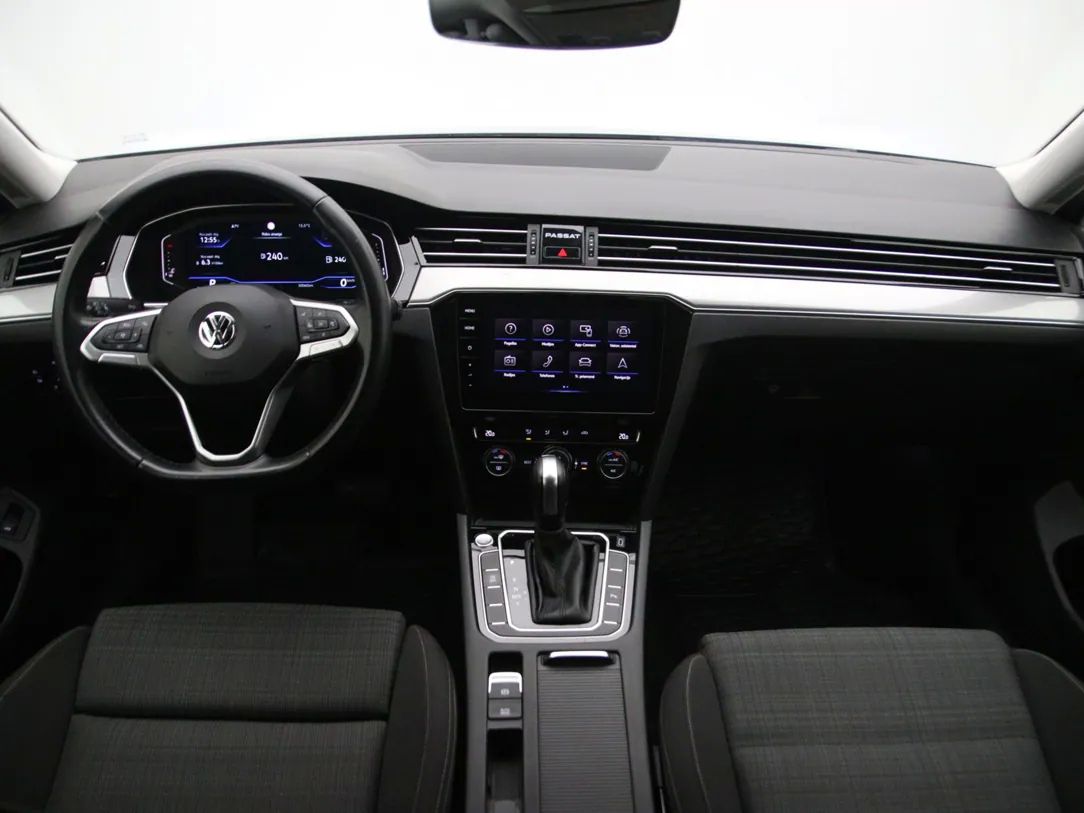 Volkswagen Passat | 1