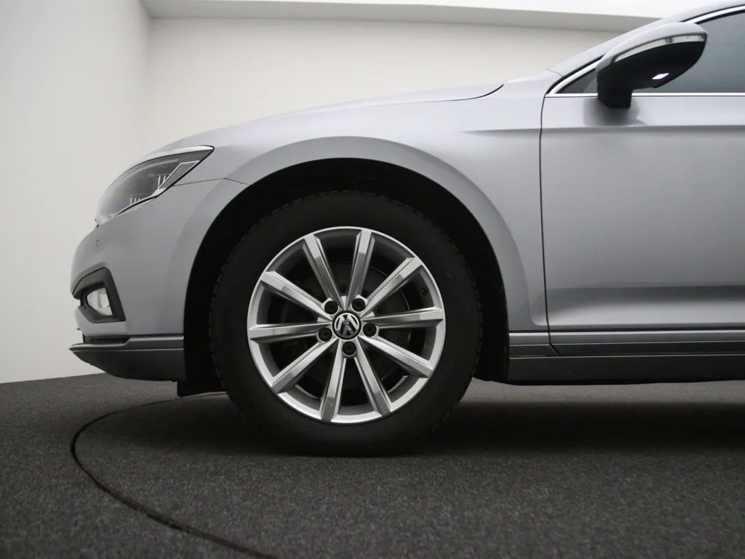 Volkswagen Passat | 27