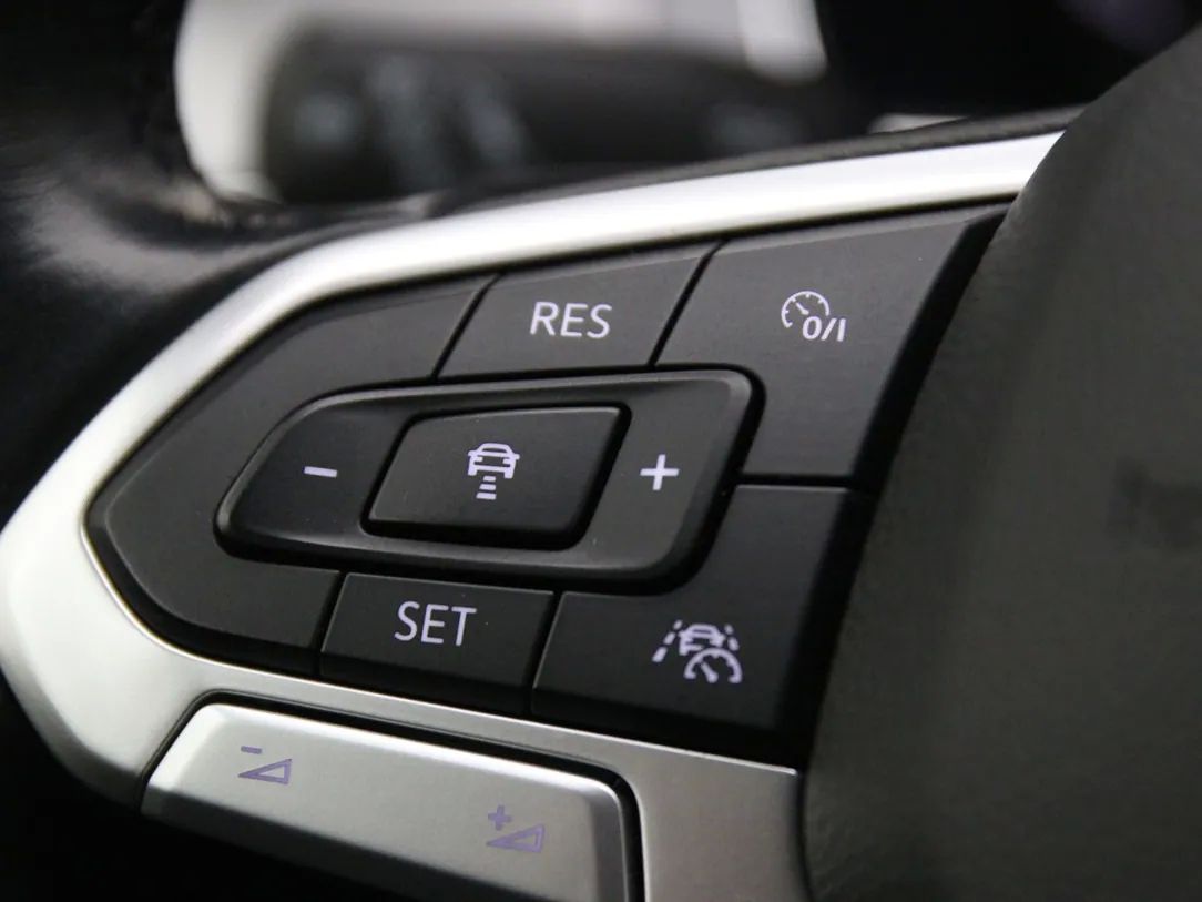 Volkswagen Passat | 28