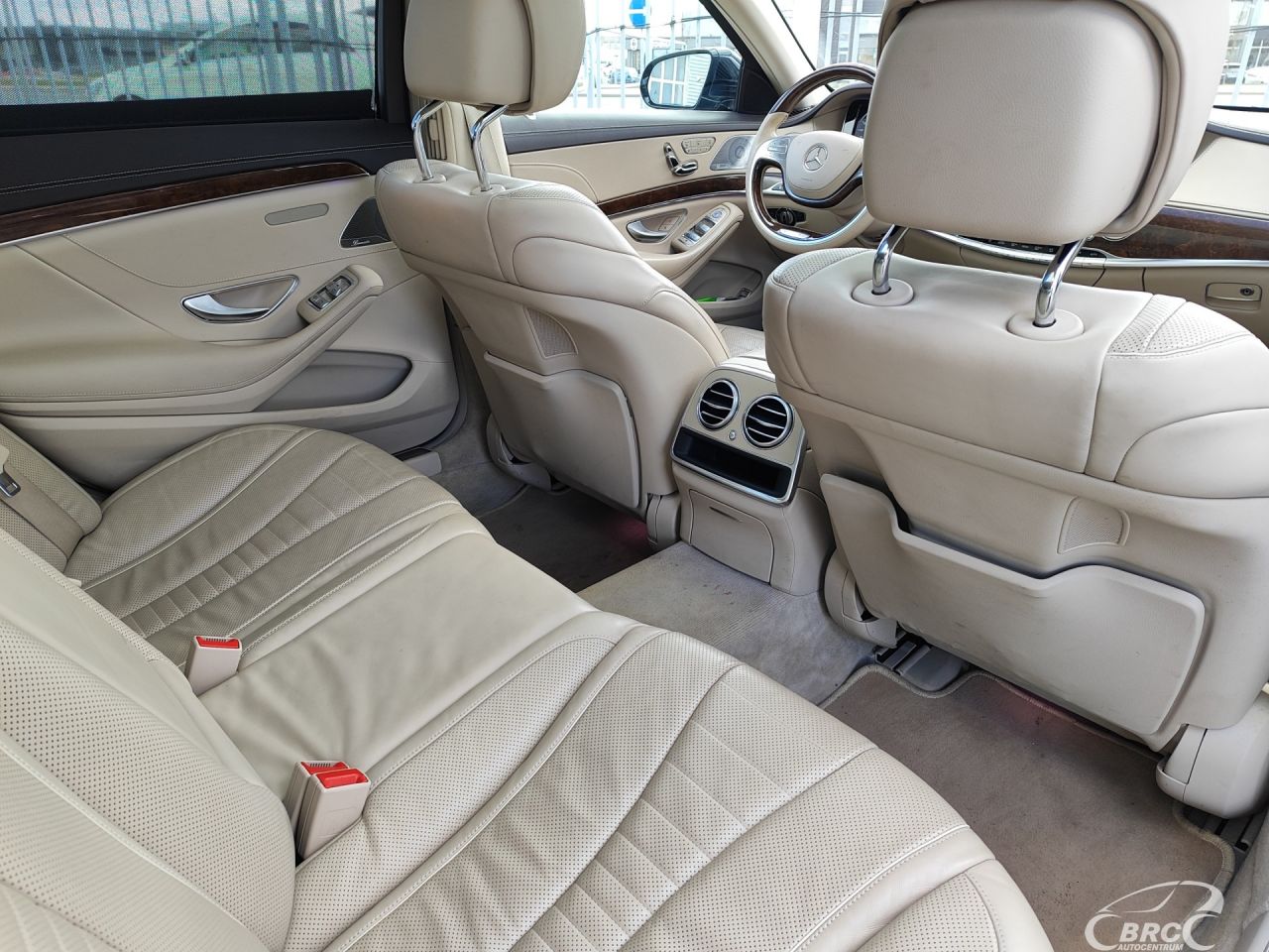 Mercedes-Benz S550 | 11