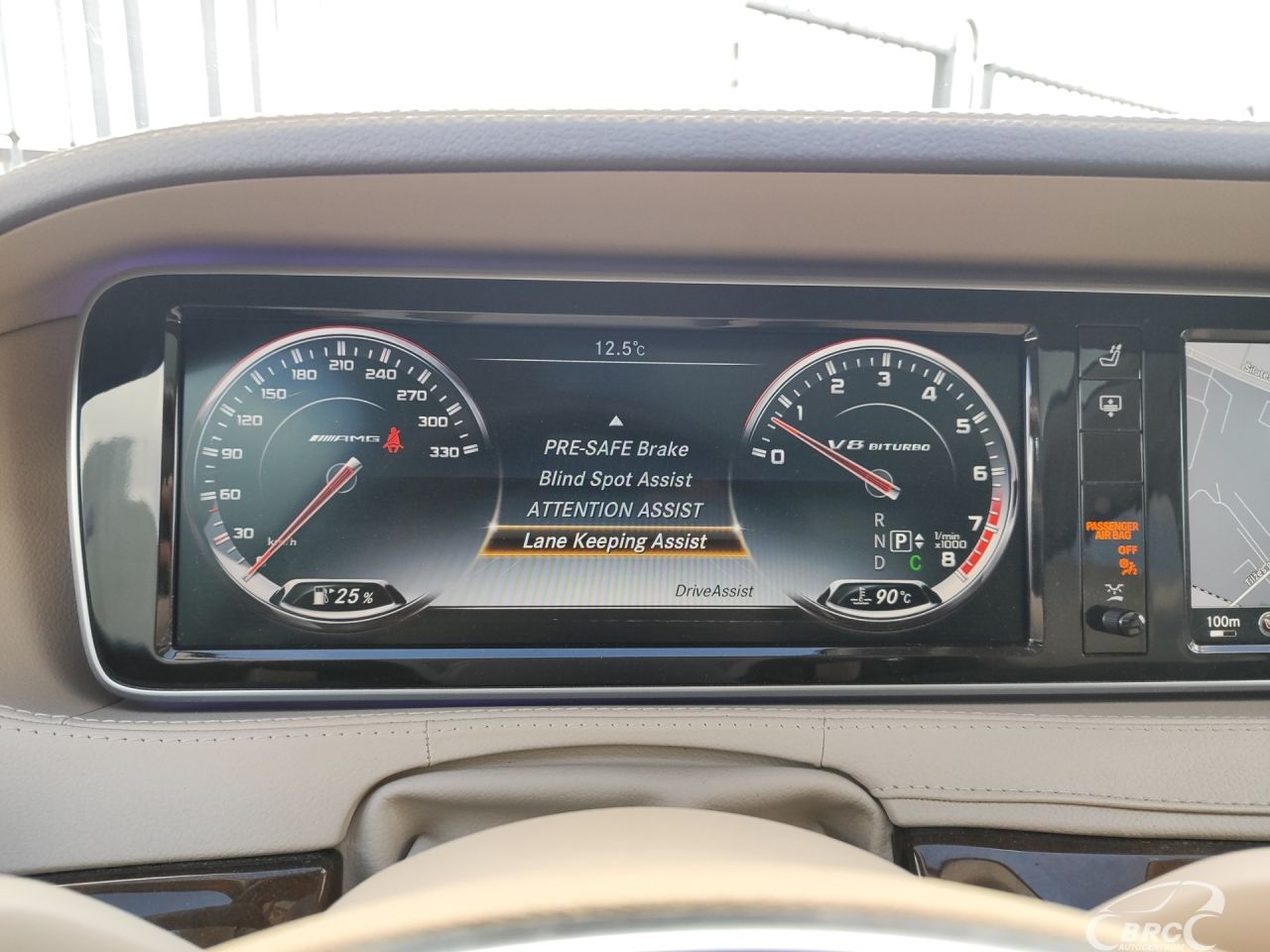 Mercedes-Benz S550 | 35