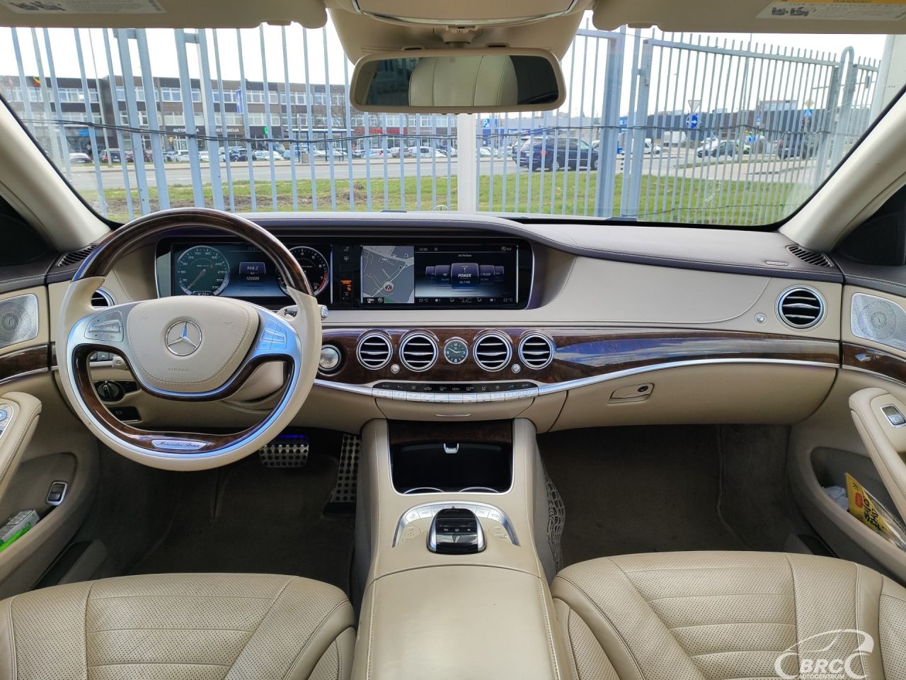 Mercedes-Benz S550 | 3
