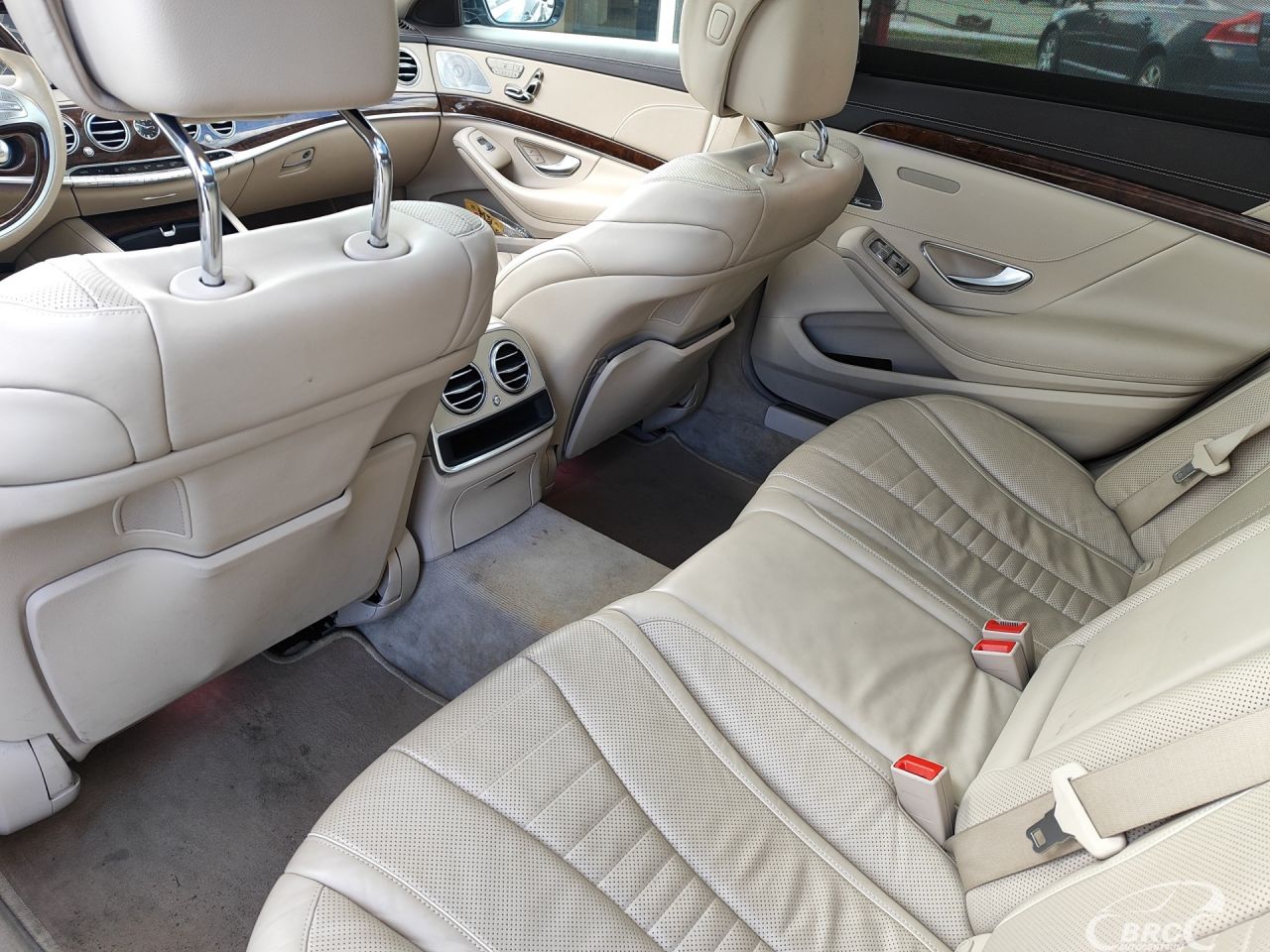 Mercedes-Benz S550 | 15