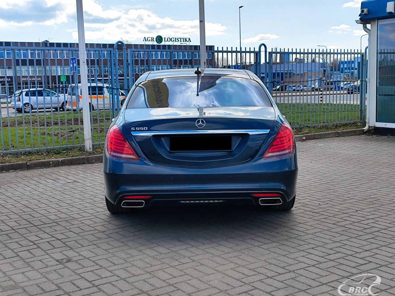 Mercedes-Benz S550 | 38