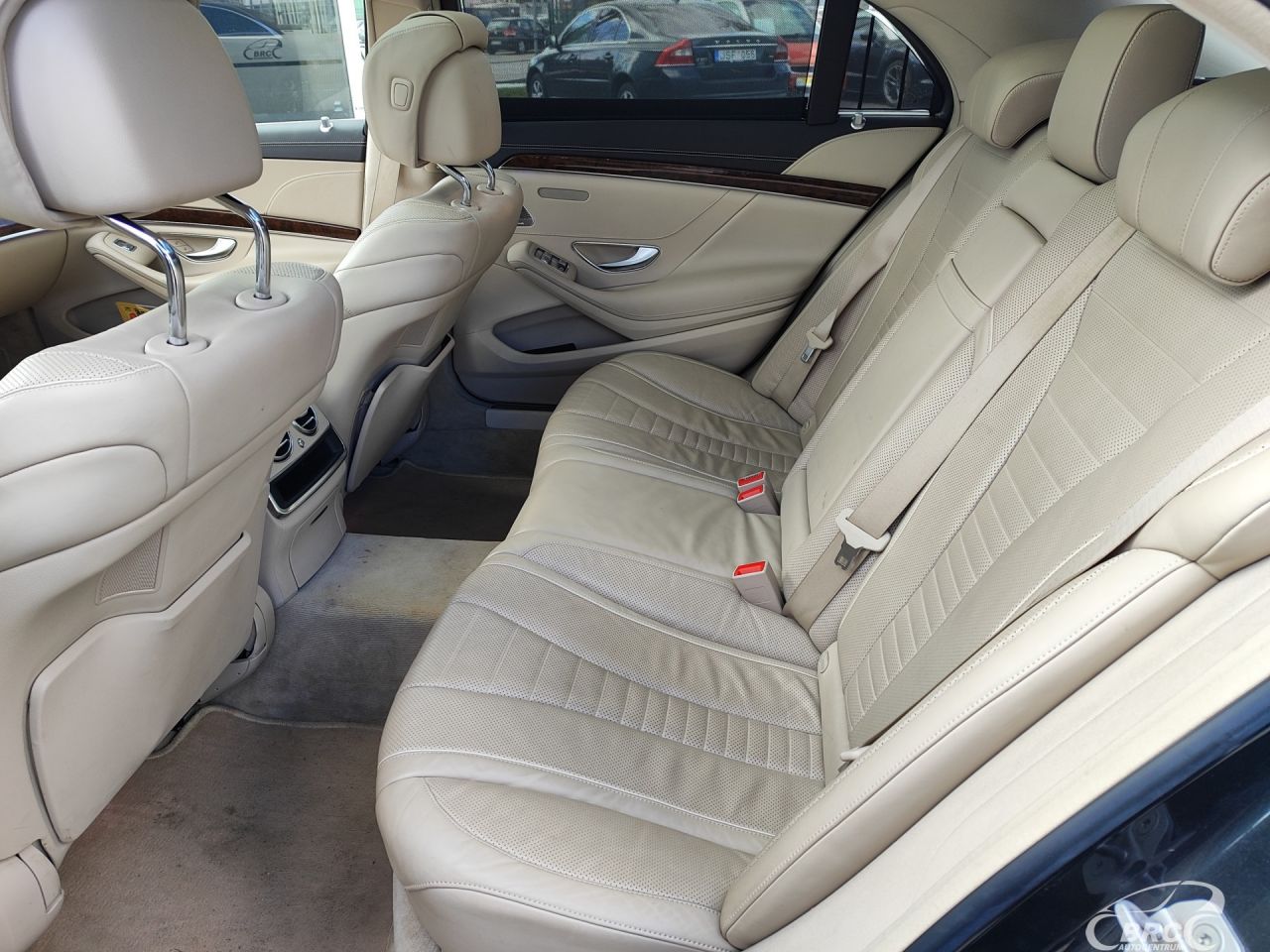 Mercedes-Benz S550 | 14