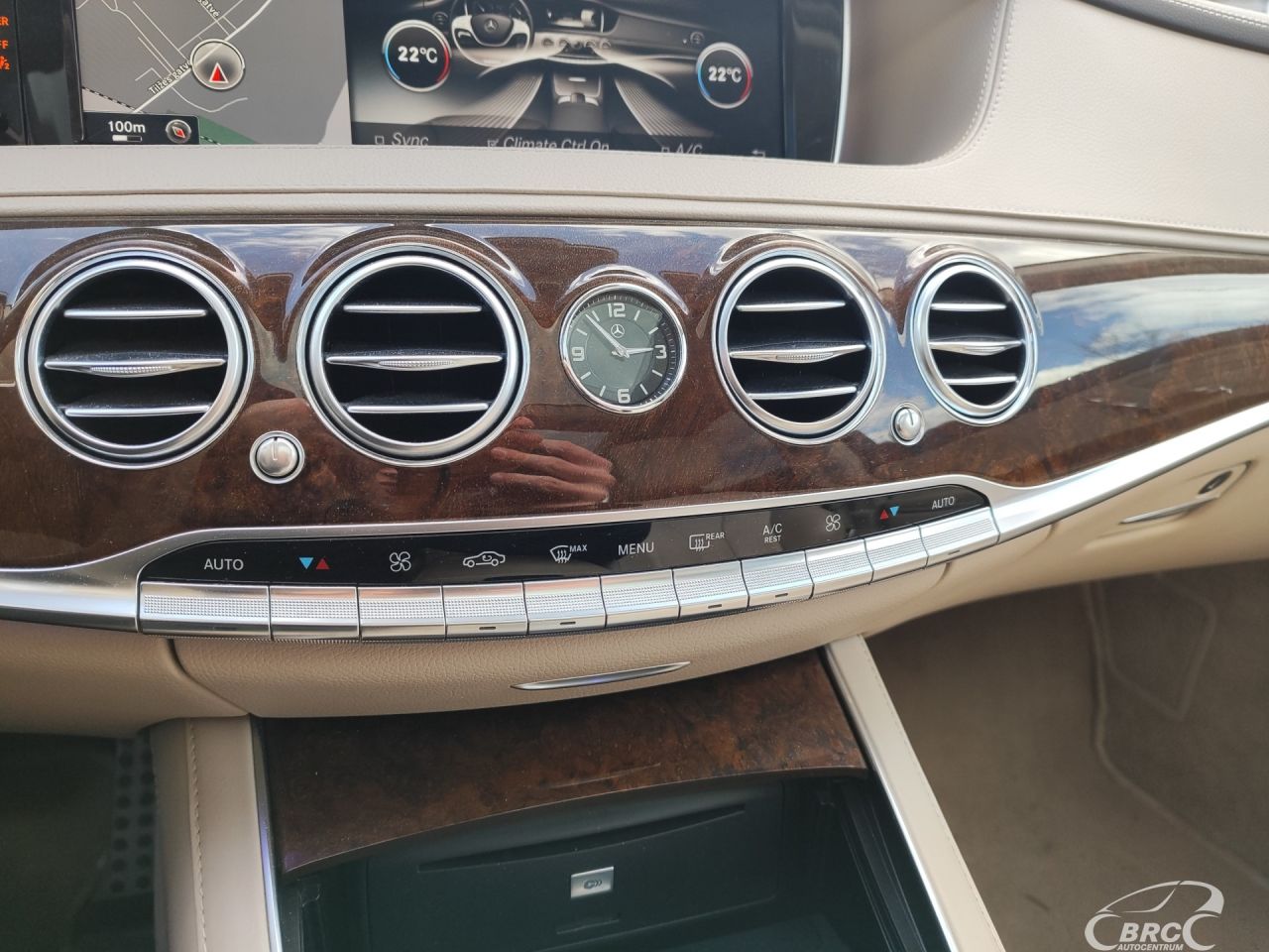 Mercedes-Benz S550 | 30