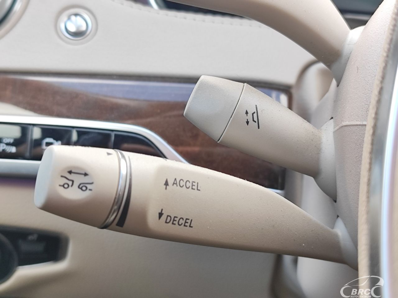 Mercedes-Benz S550 | 25