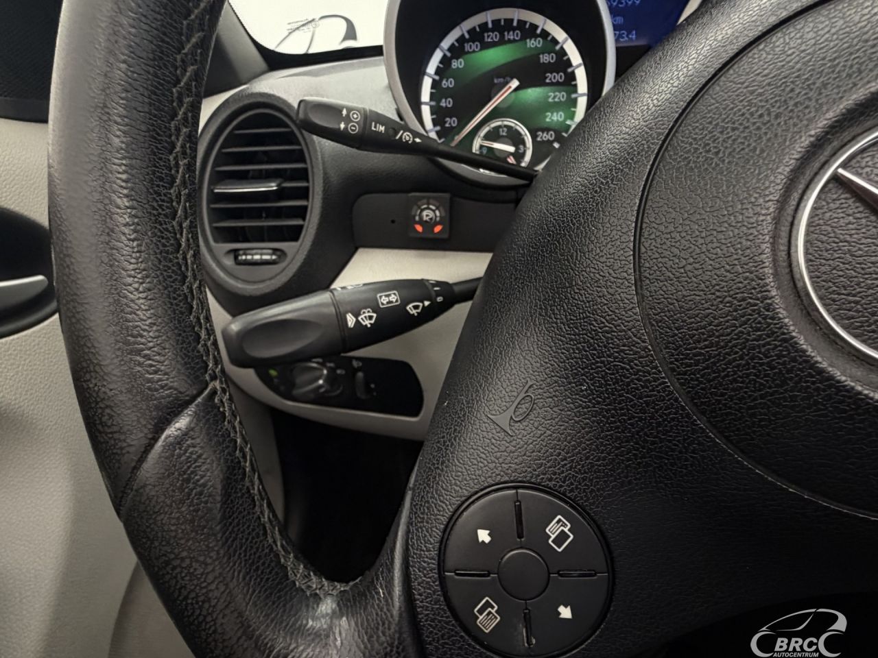 Mercedes-Benz SLK280 | 26