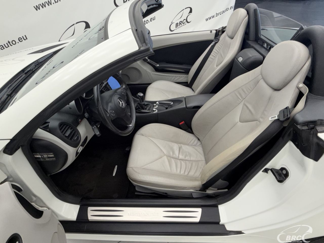 Mercedes-Benz SLK280 | 16