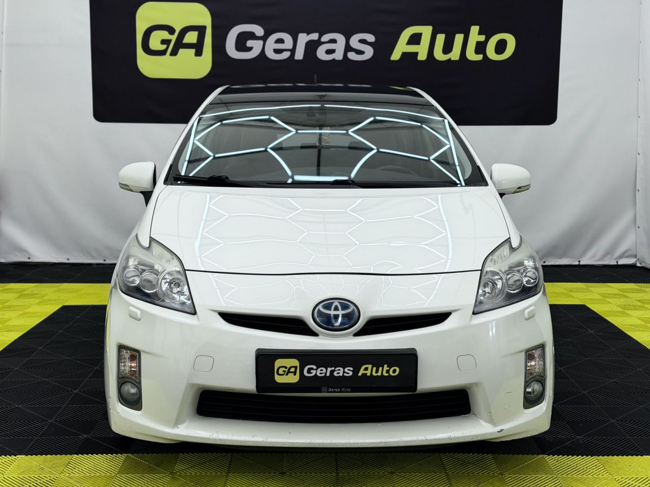 Toyota Prius | 1