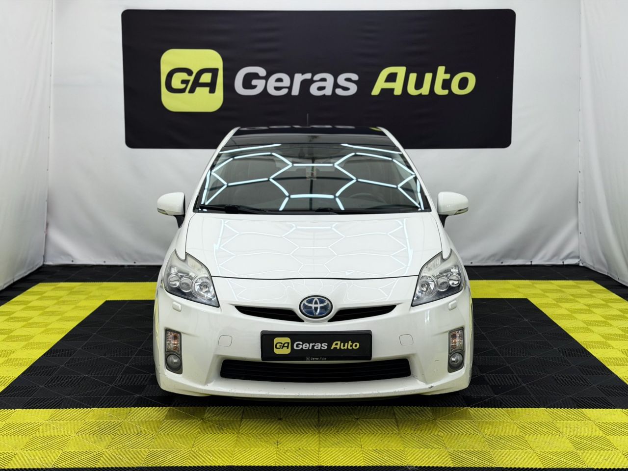 Toyota Prius | 6