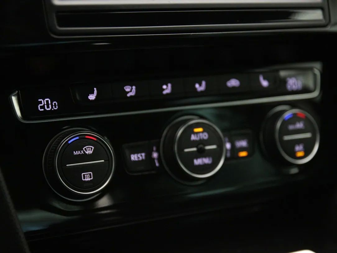 Volkswagen Passat | 19