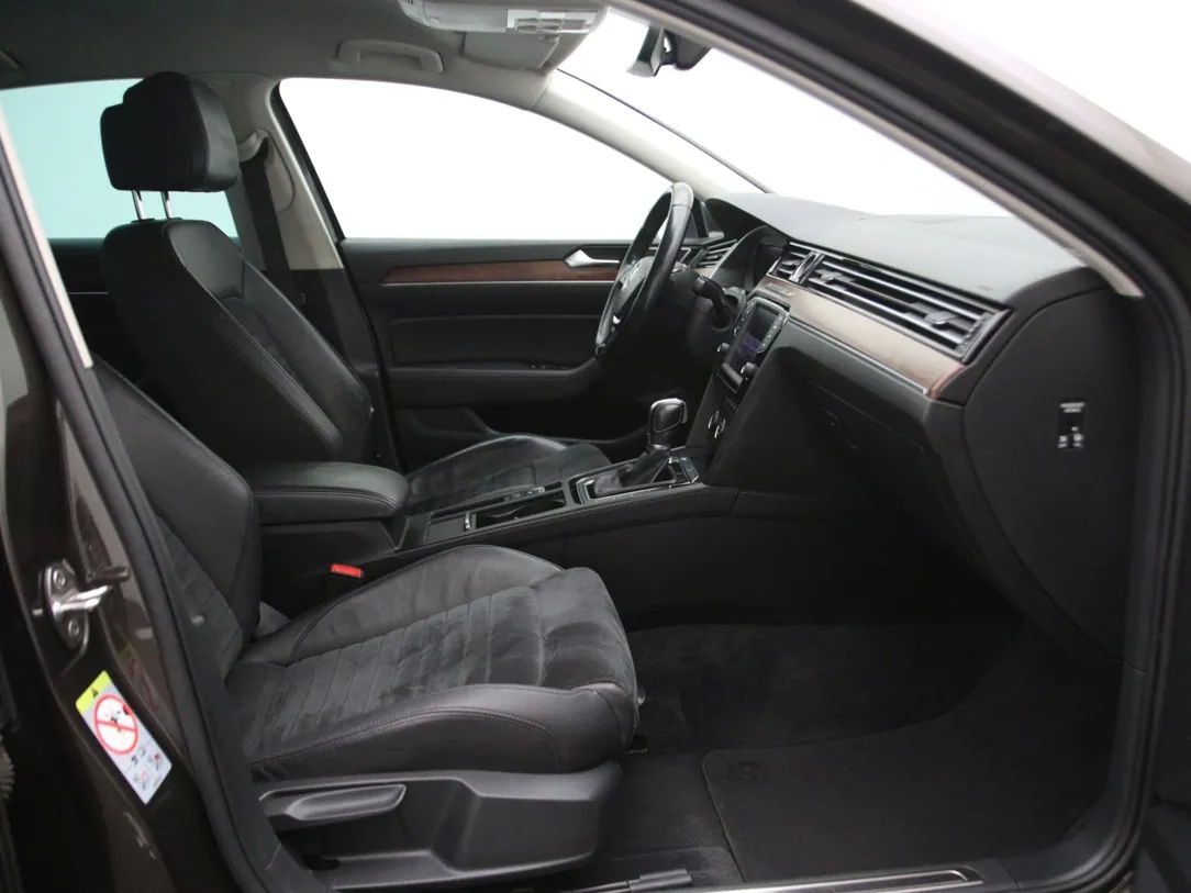 Volkswagen Passat | 13