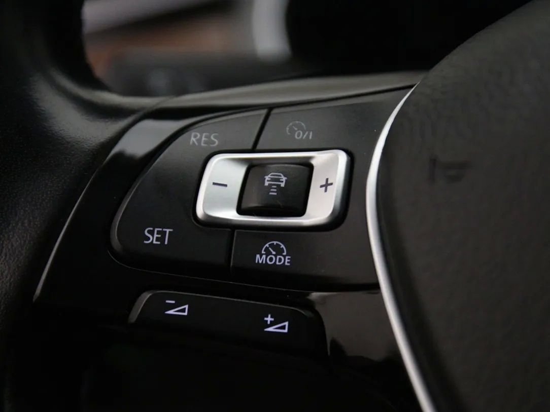 Volkswagen Passat | 30