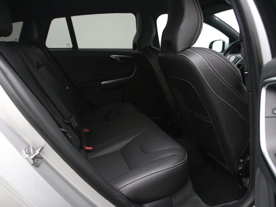 Volvo V60 | 14