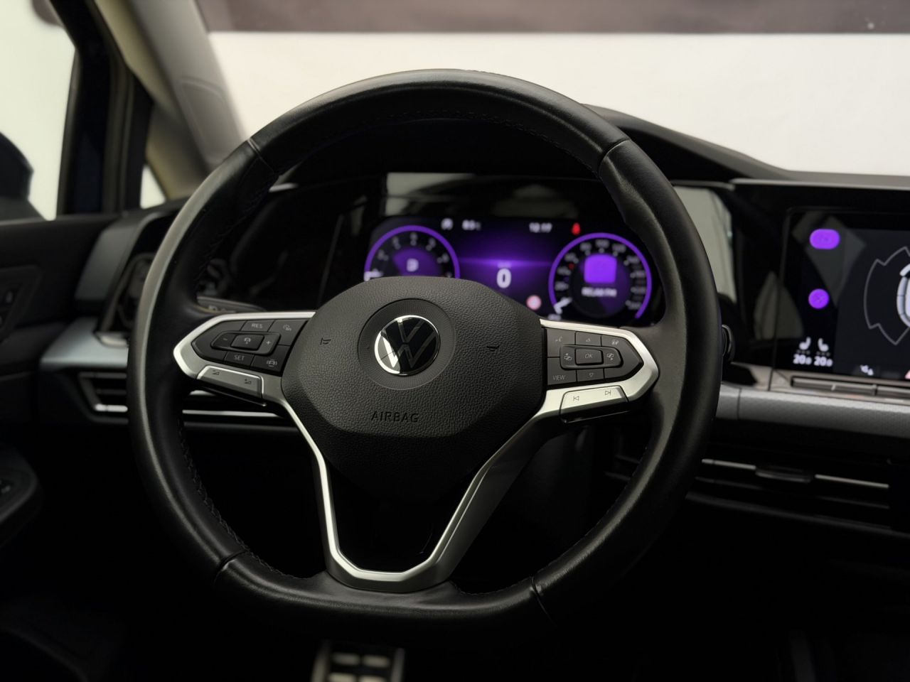 Volkswagen Golf | 16