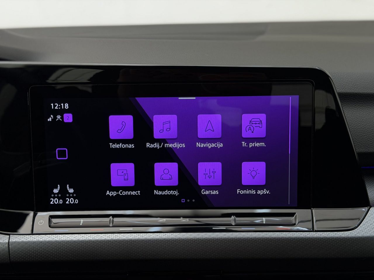 Volkswagen Golf | 19