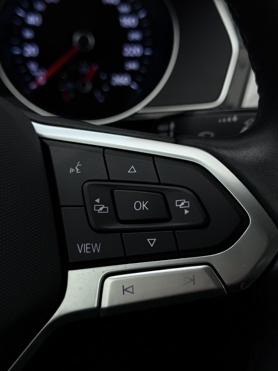 Volkswagen Passat | 25