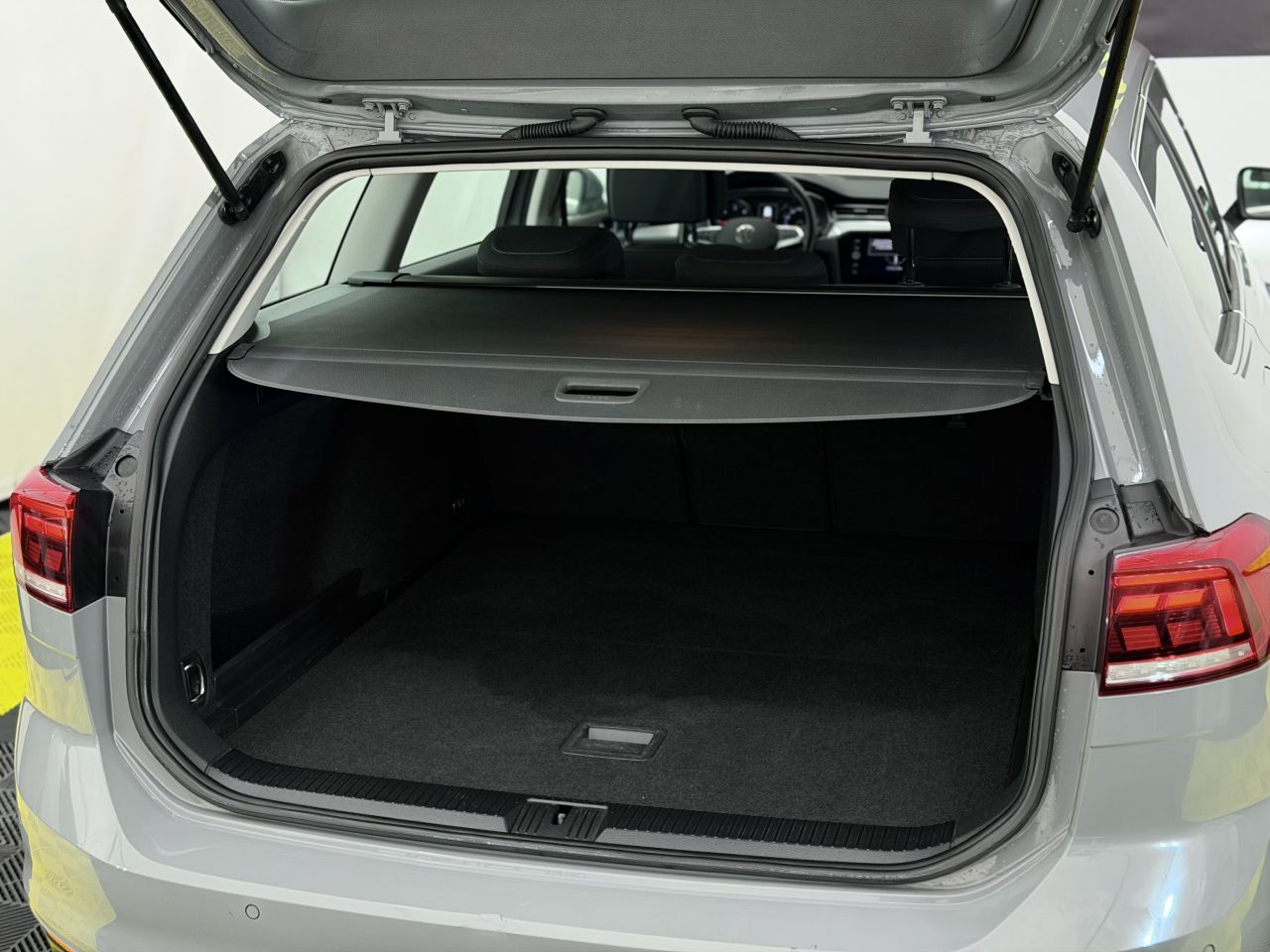 Volkswagen Passat | 11