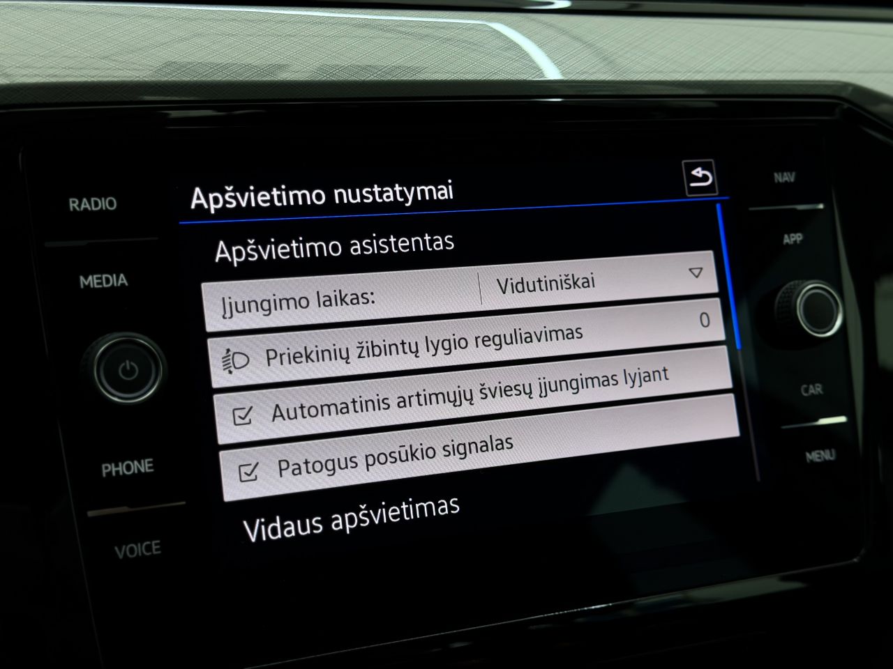 Volkswagen Passat | 22