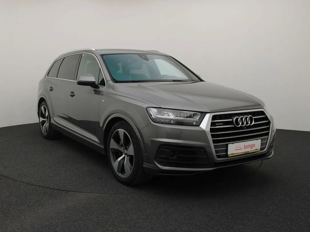 Audi Q7 | 9