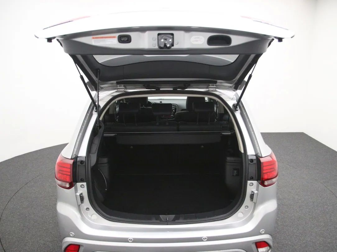 Mitsubishi Outlander | 33