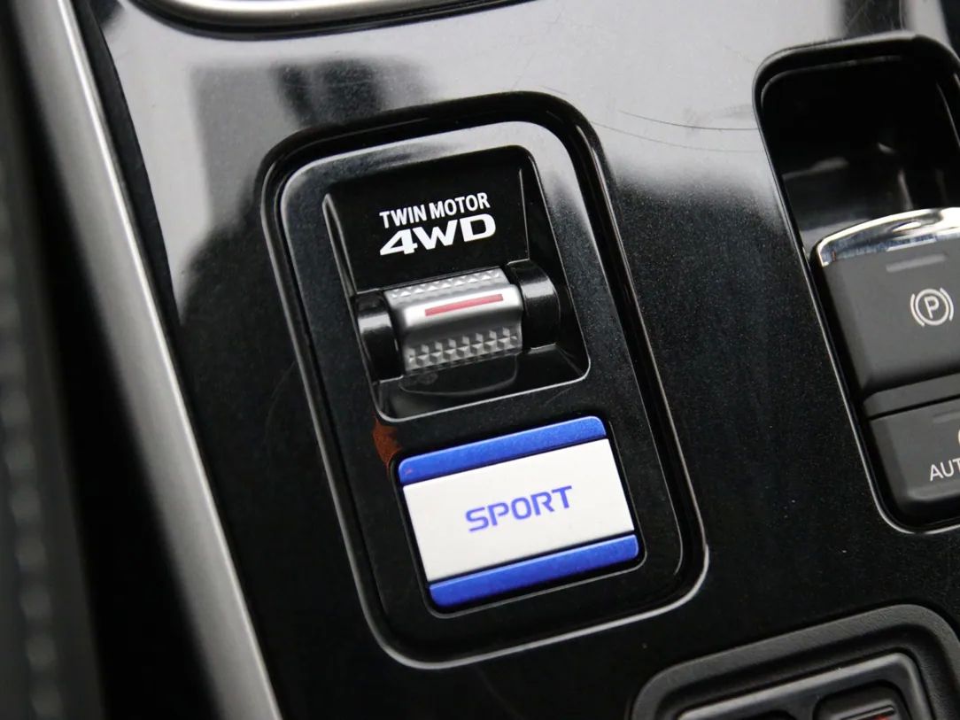 Mitsubishi Outlander | 28