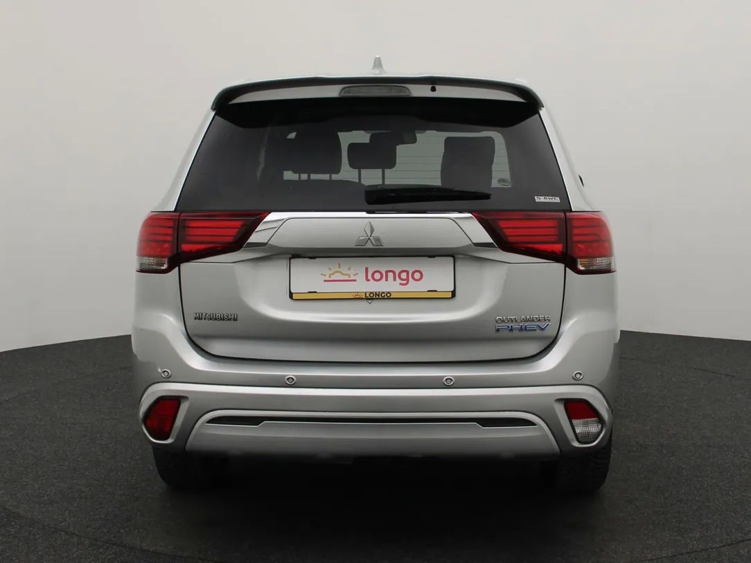 Mitsubishi Outlander | 4