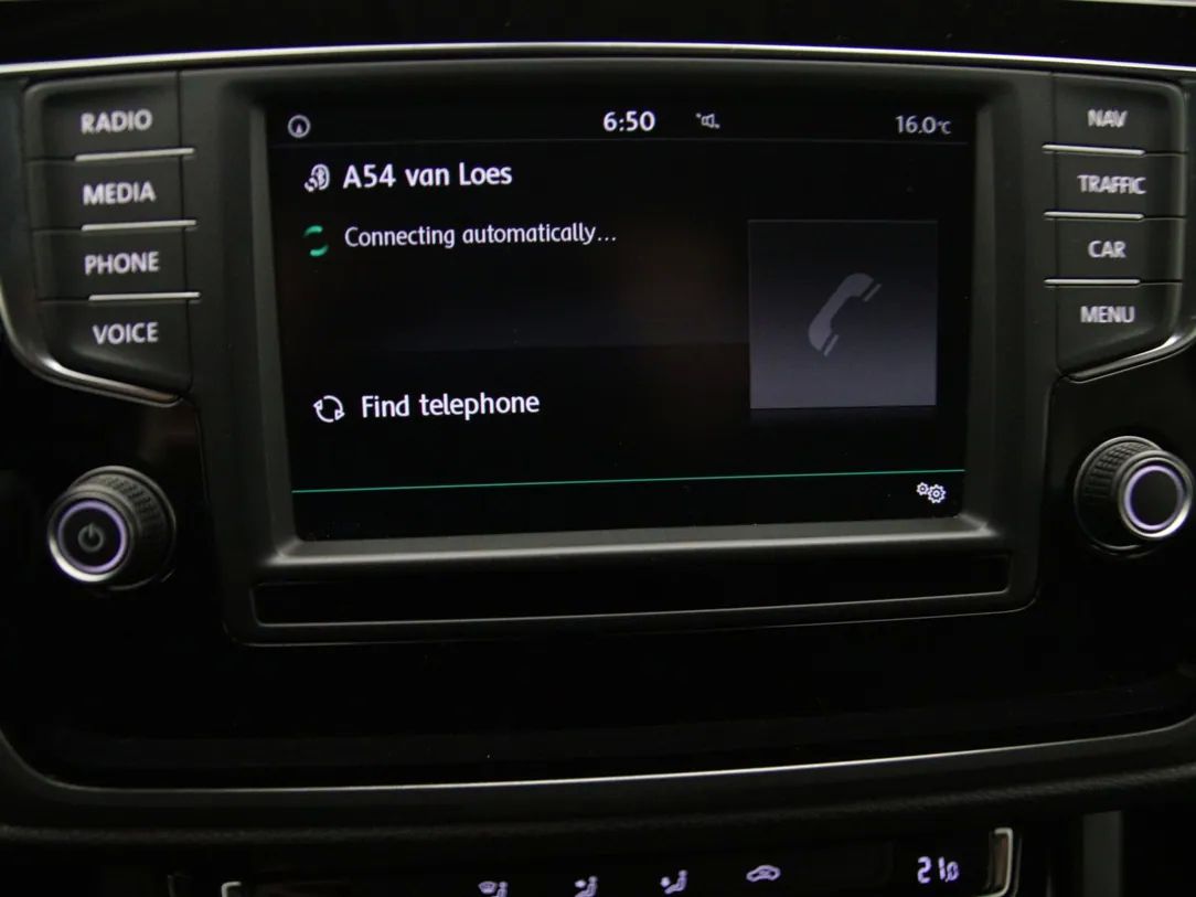 Volkswagen Touran | 22