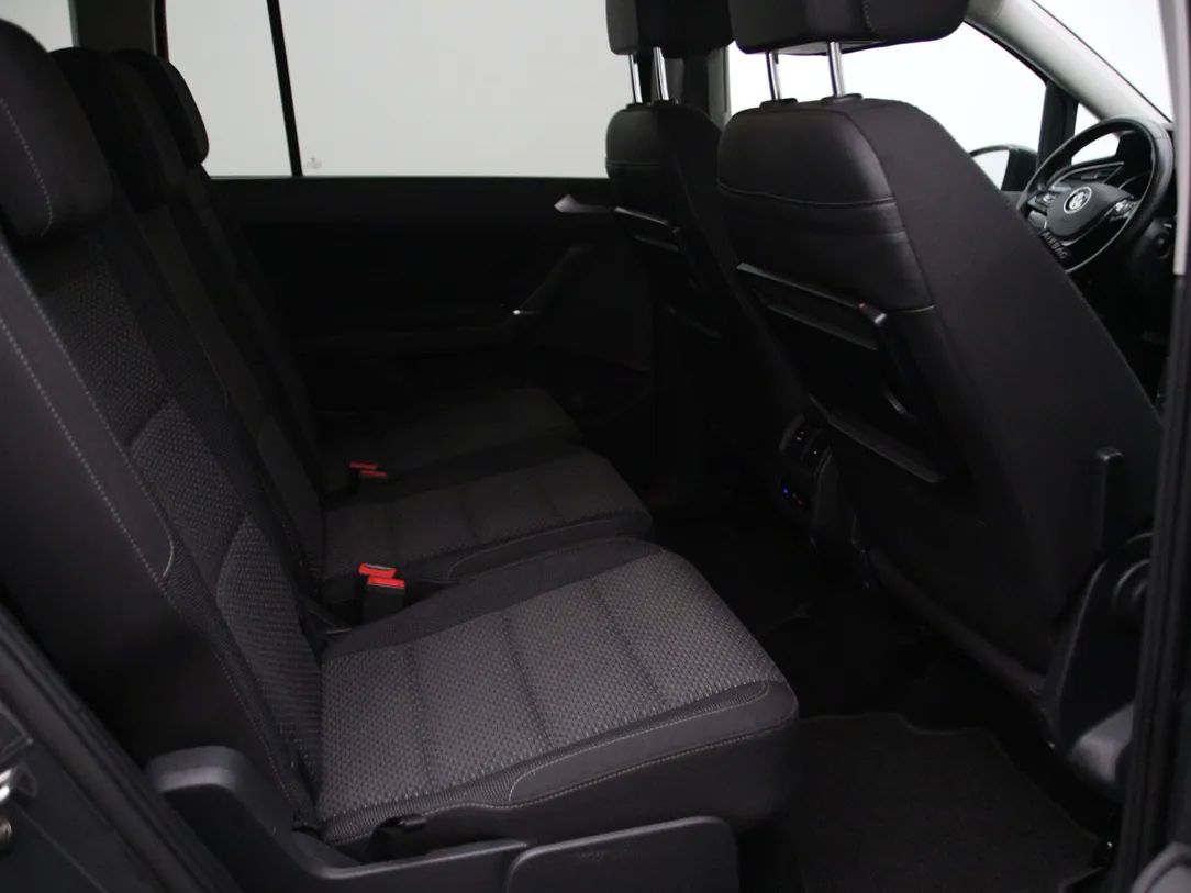 Volkswagen Touran | 14