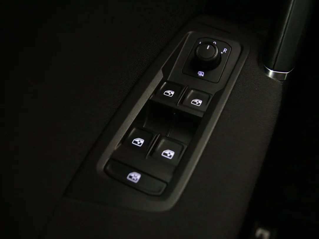 Volkswagen Touran | 25