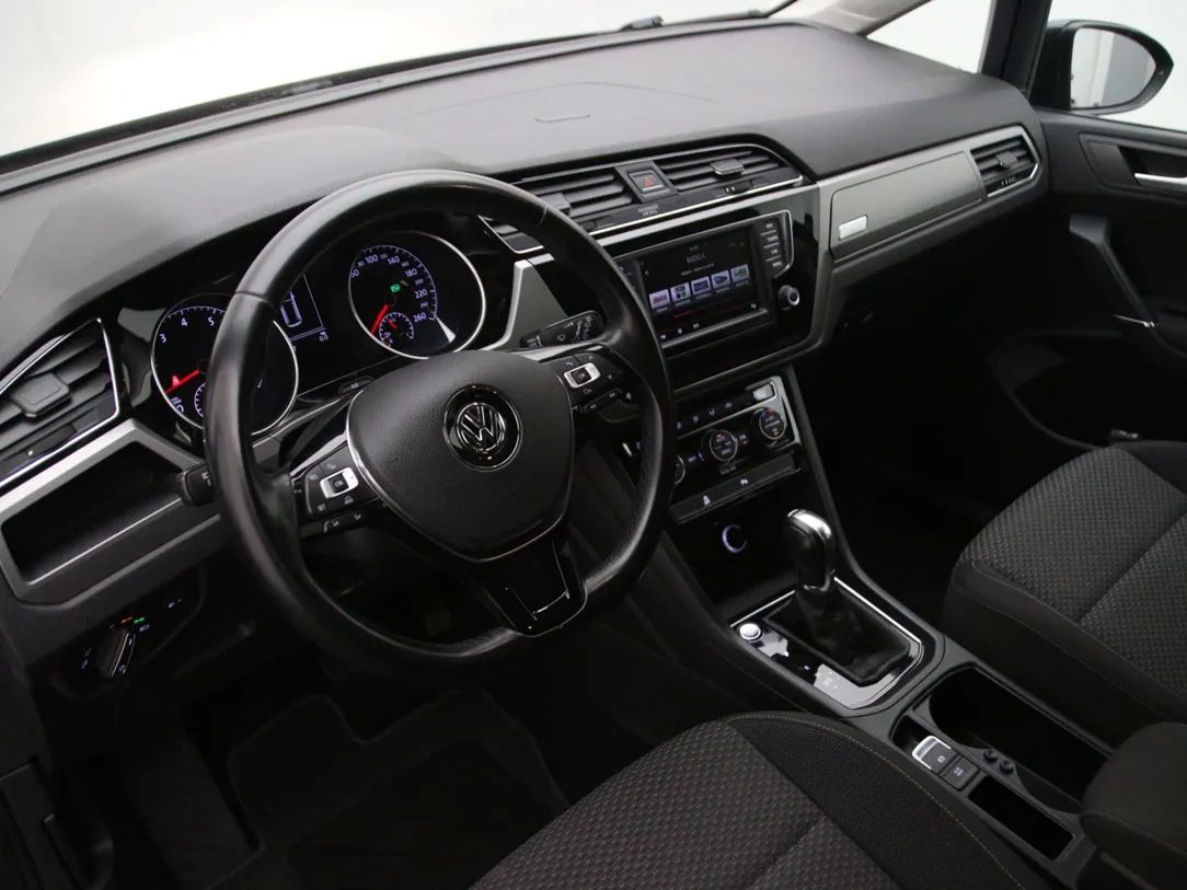 Volkswagen Touran | 15