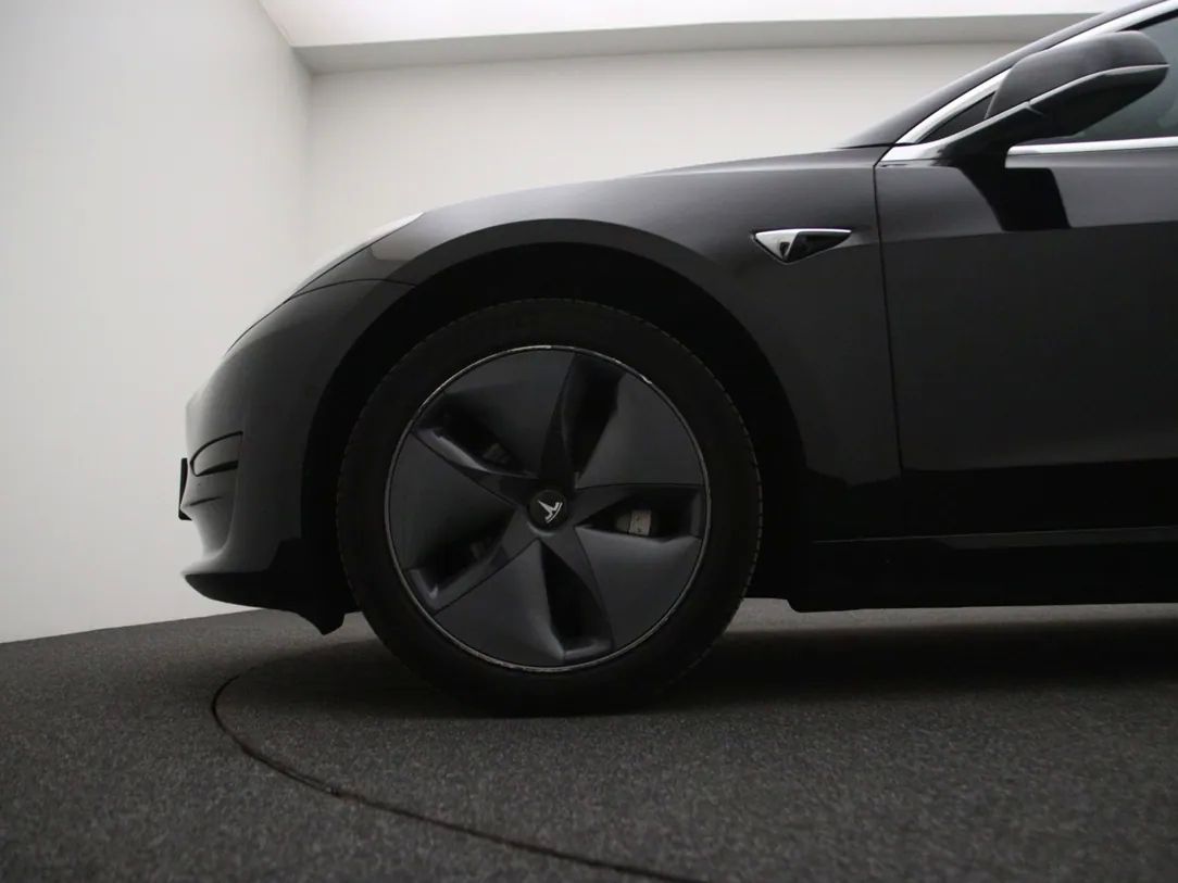 Tesla Model 3 | 26