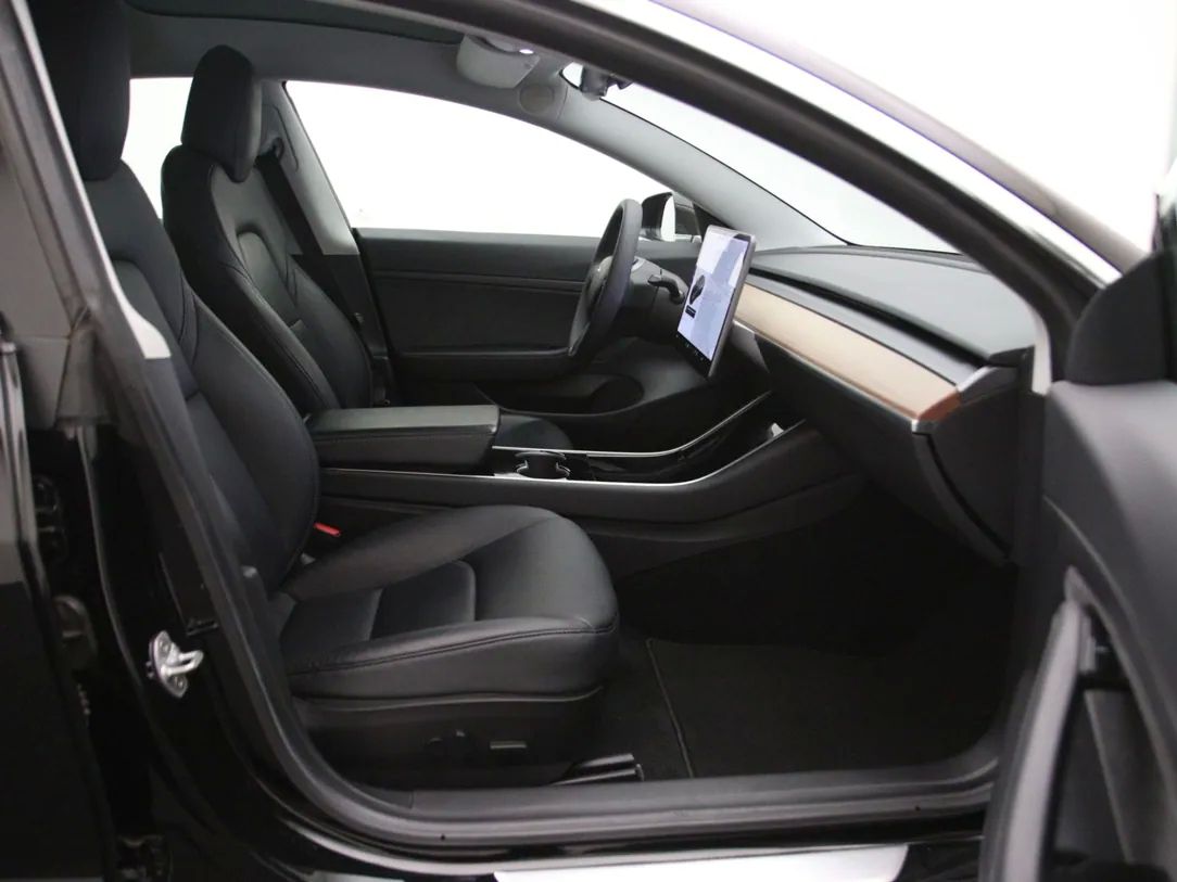 Tesla Model 3 | 13