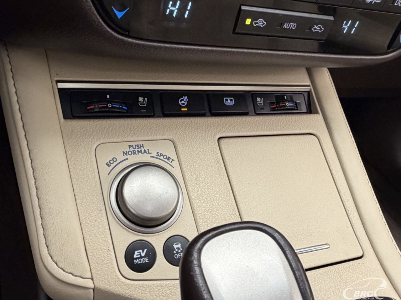 Lexus ES 300h | 45