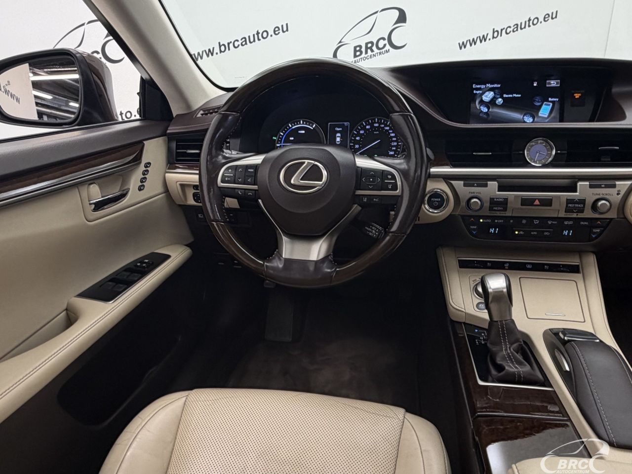 Lexus ES 300h | 13