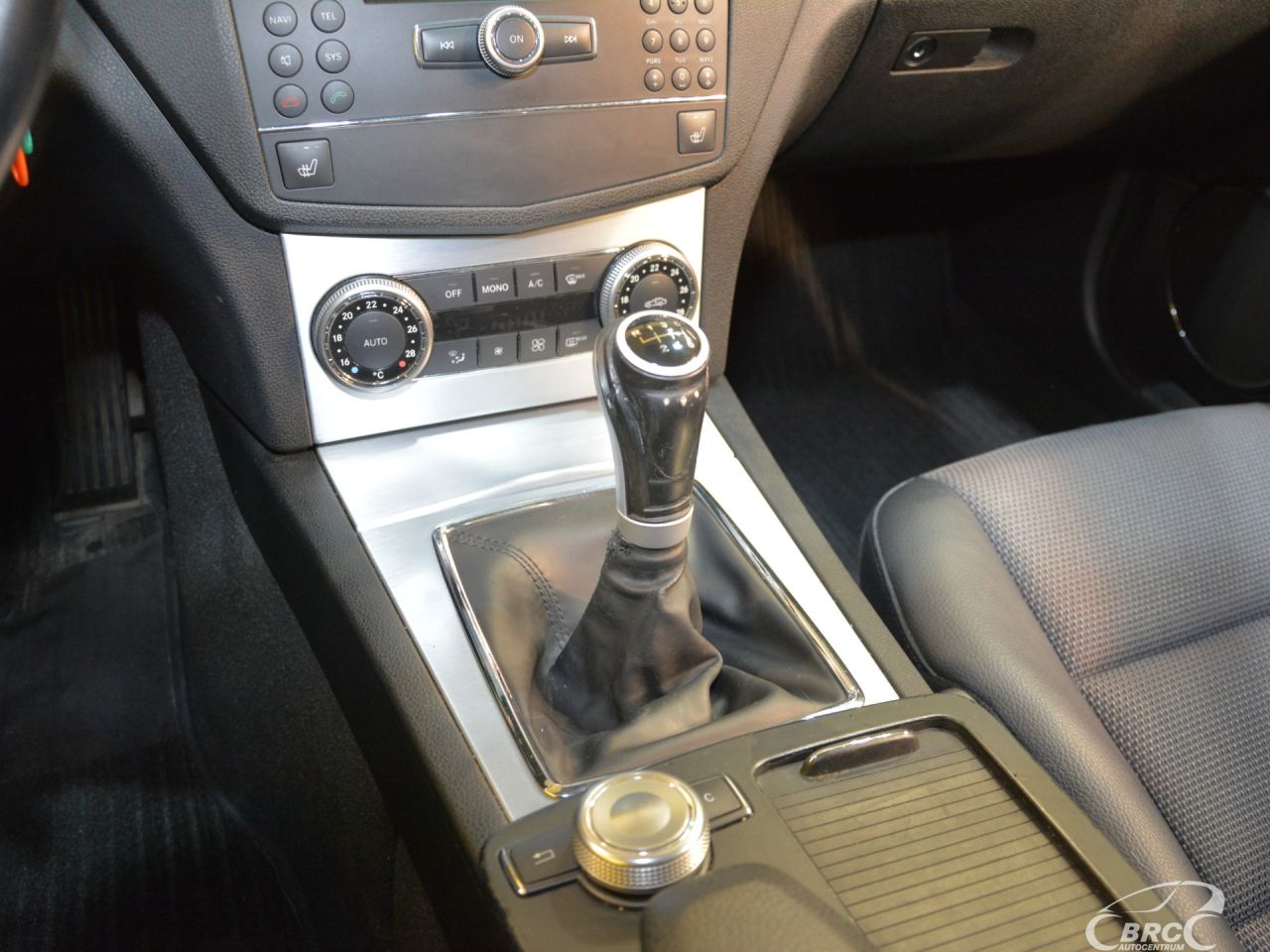 Mercedes-Benz C200 | 21