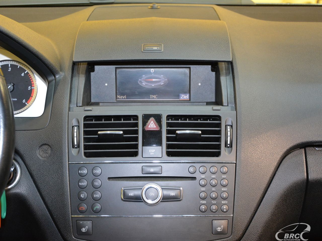 Mercedes-Benz C200 | 11