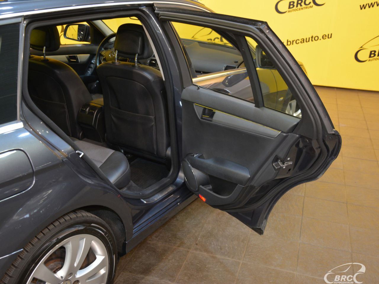 Mercedes-Benz C200 | 8