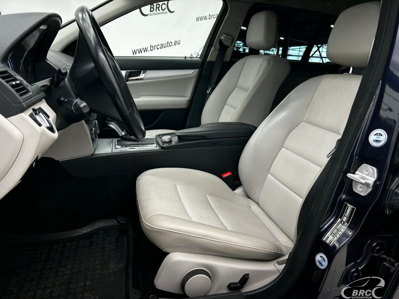 Mercedes-Benz C220 | 3