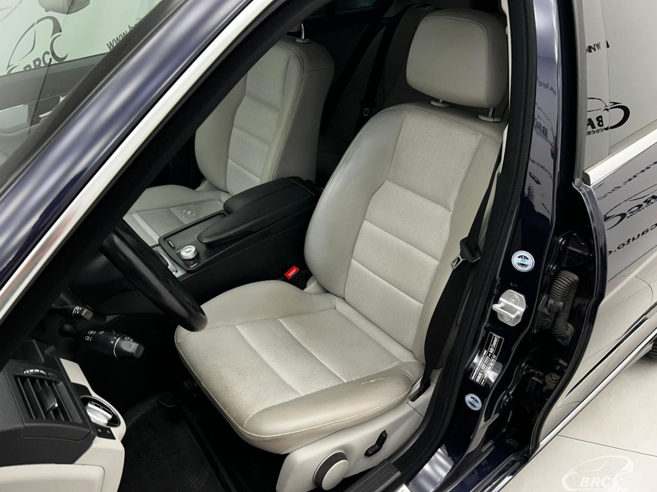 Mercedes-Benz C220 | 4