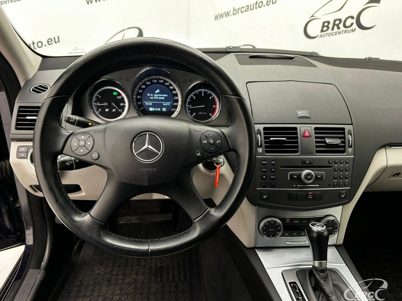 Mercedes-Benz C220 | 10