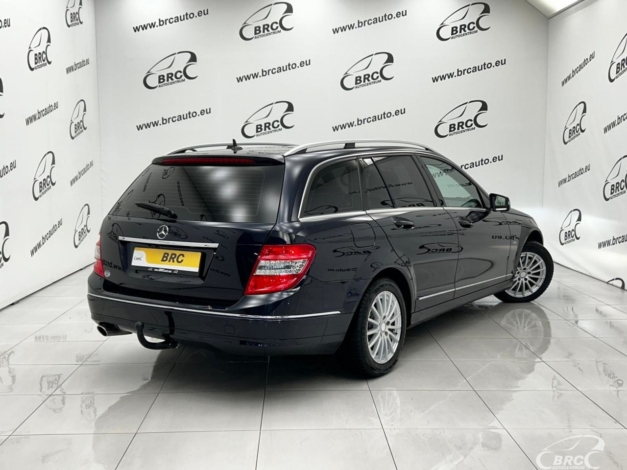 Mercedes-Benz C220 | 1