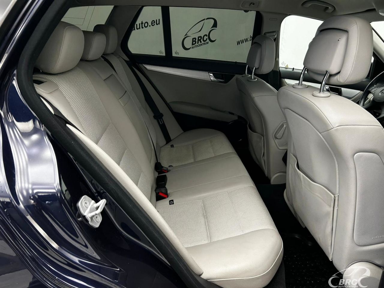 Mercedes-Benz C220 | 7