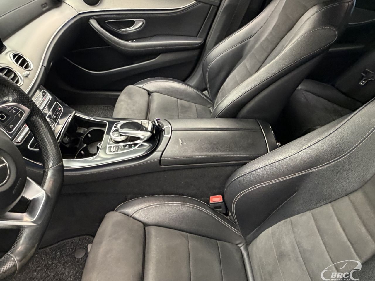 Mercedes-Benz E220 | 23