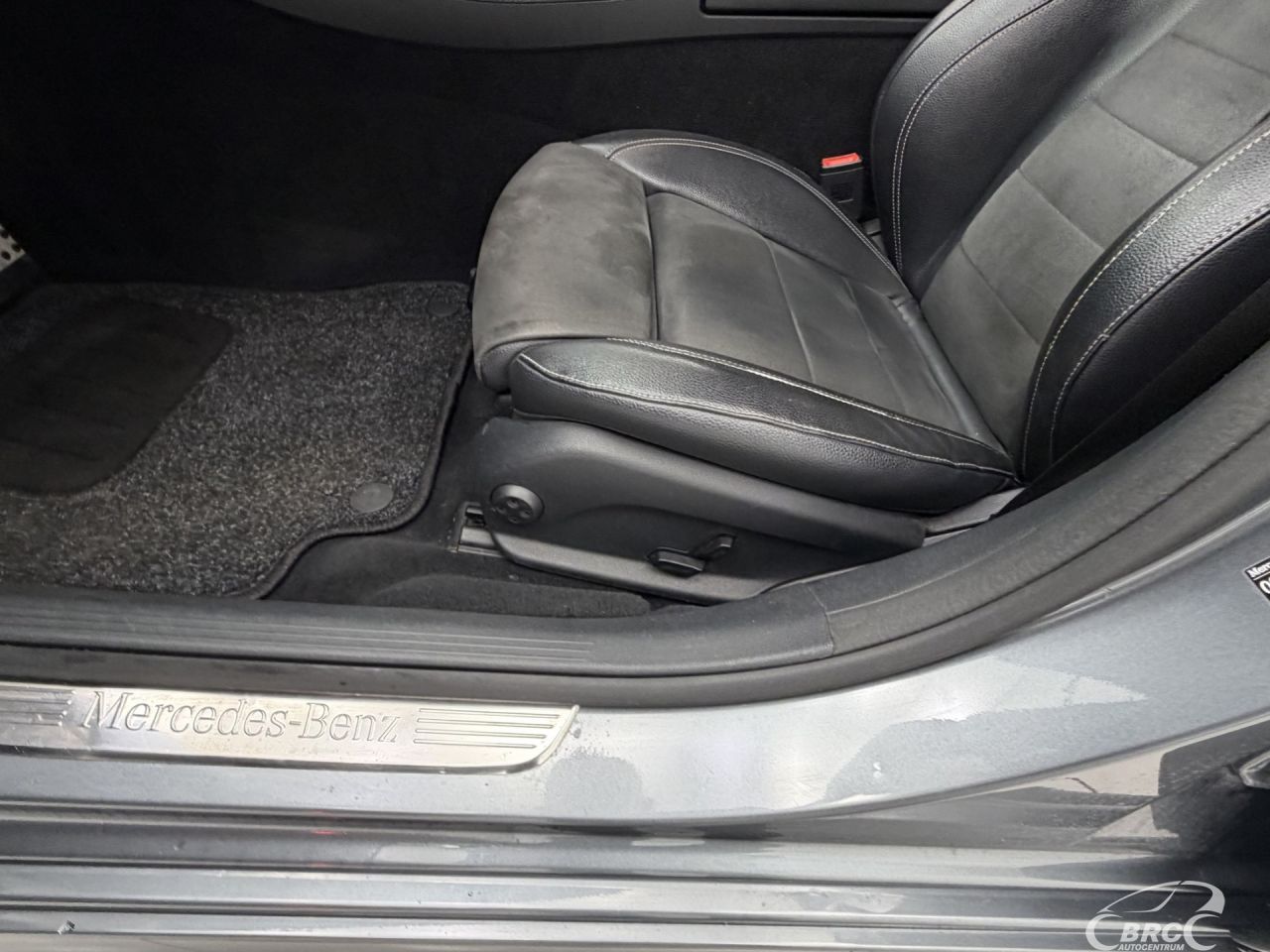 Mercedes-Benz E220 | 21