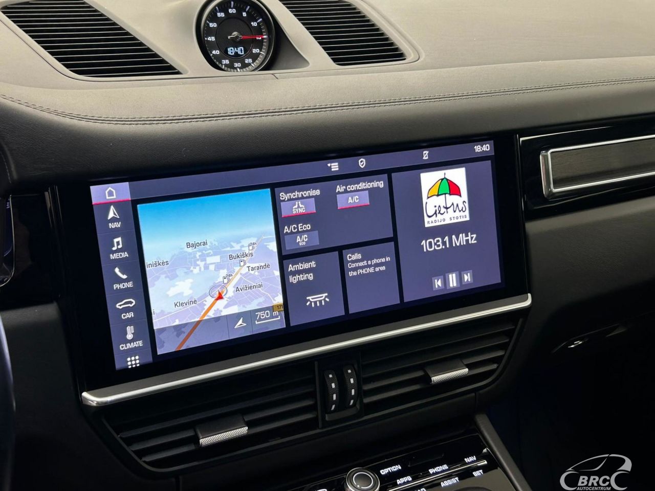 Porsche Cayenne | 25