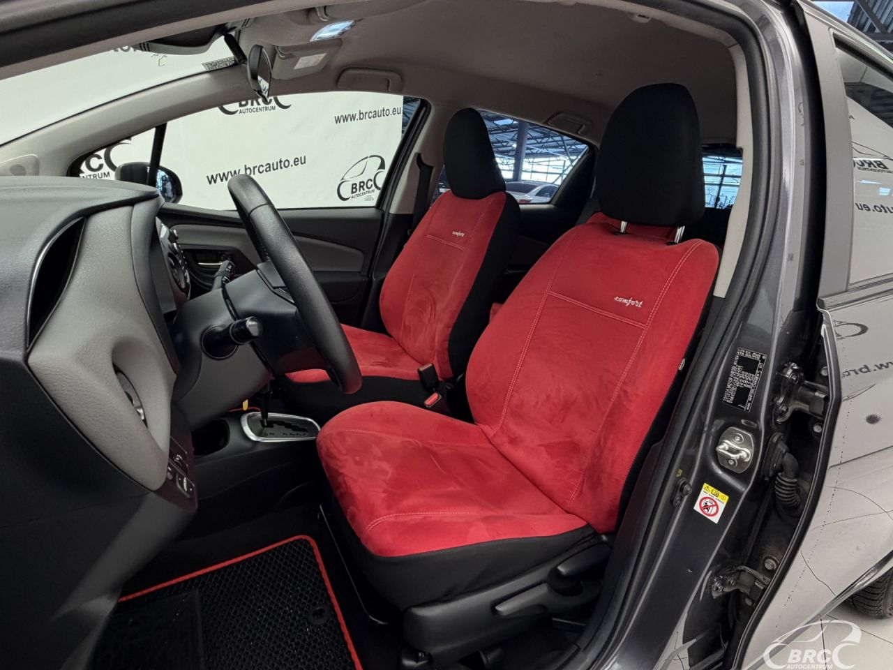 Toyota Yaris | 23